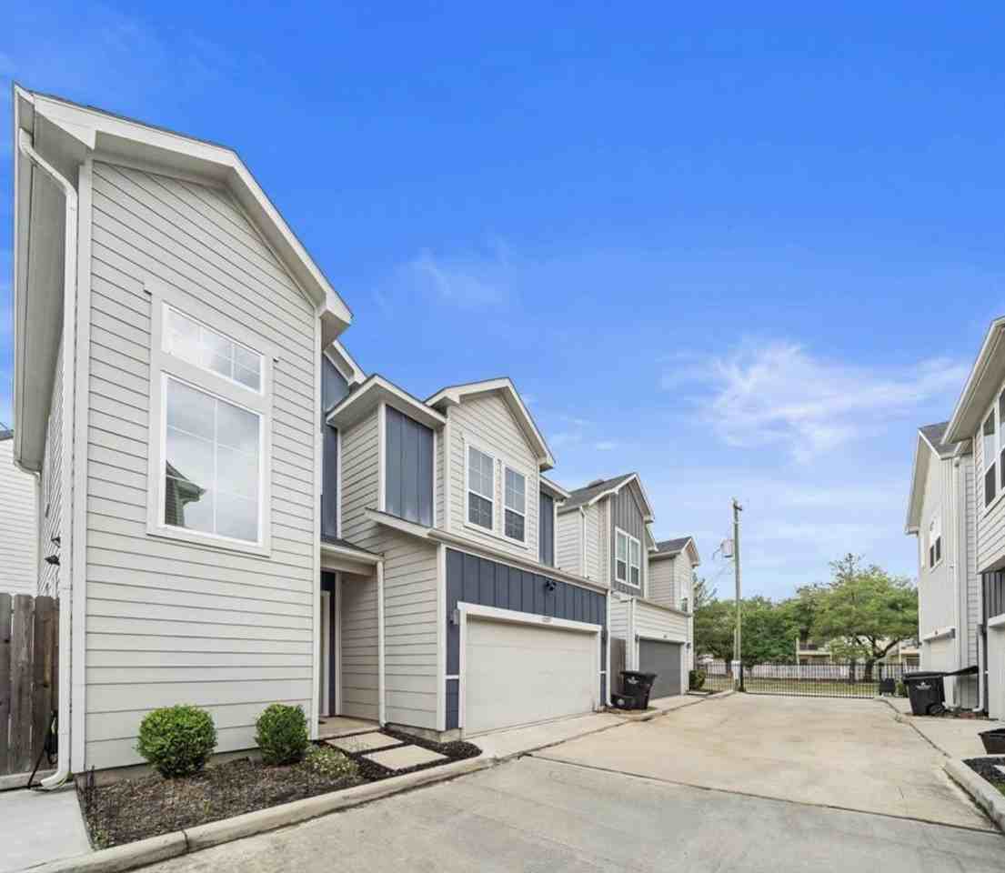 1257 West Tidwell Road #NA - Photo 2 of 11