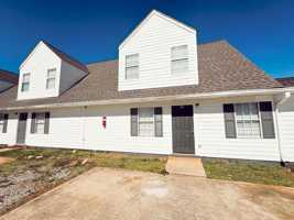 featured image of 896 Campbell St