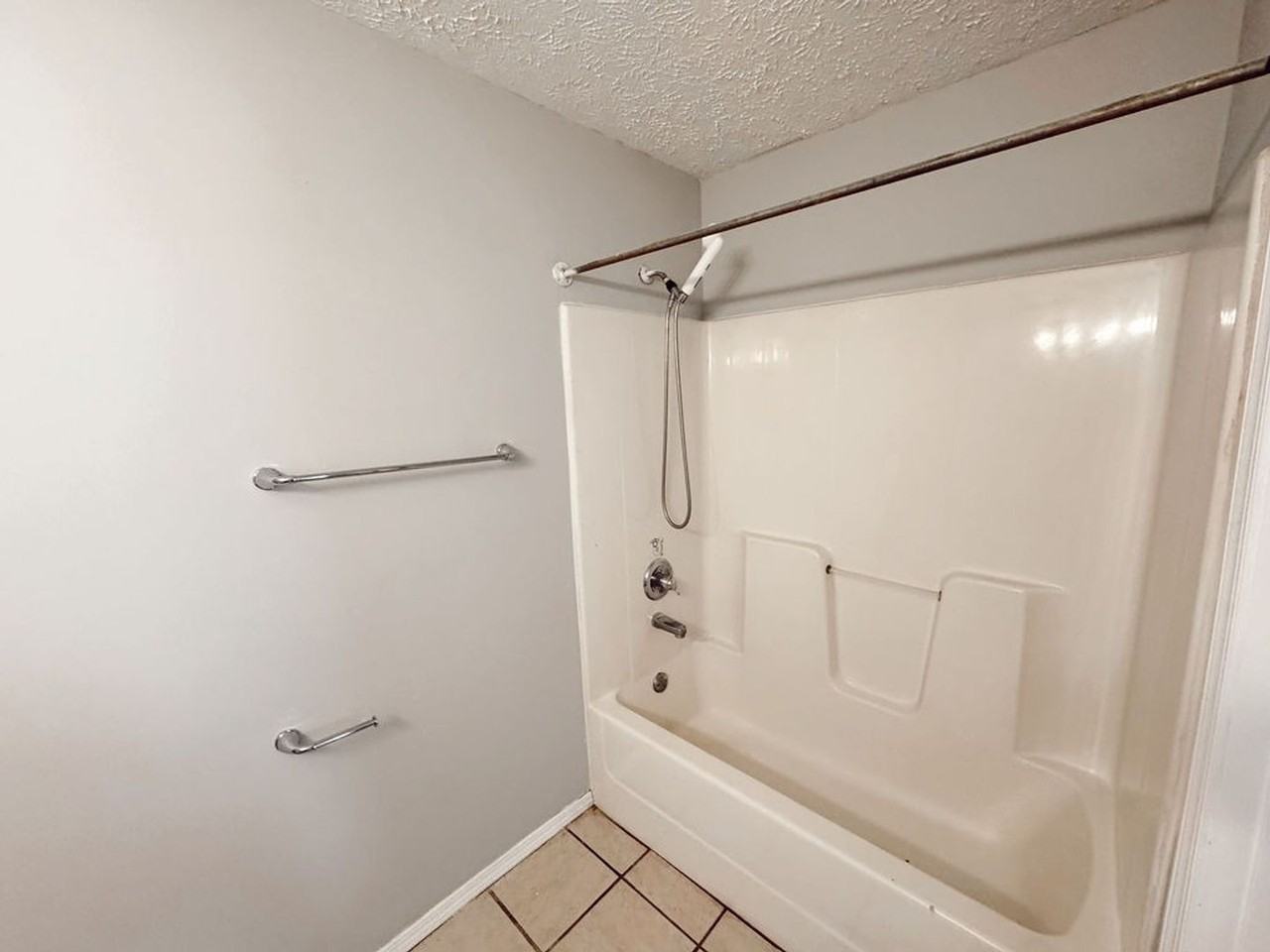 Valley View Apartments - Photo 2 of 50