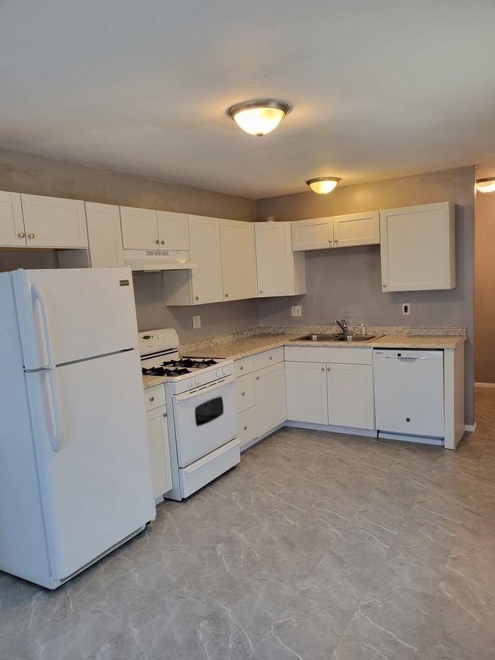 1205 Garden Hills Dr #NA - Photo 6 of 14