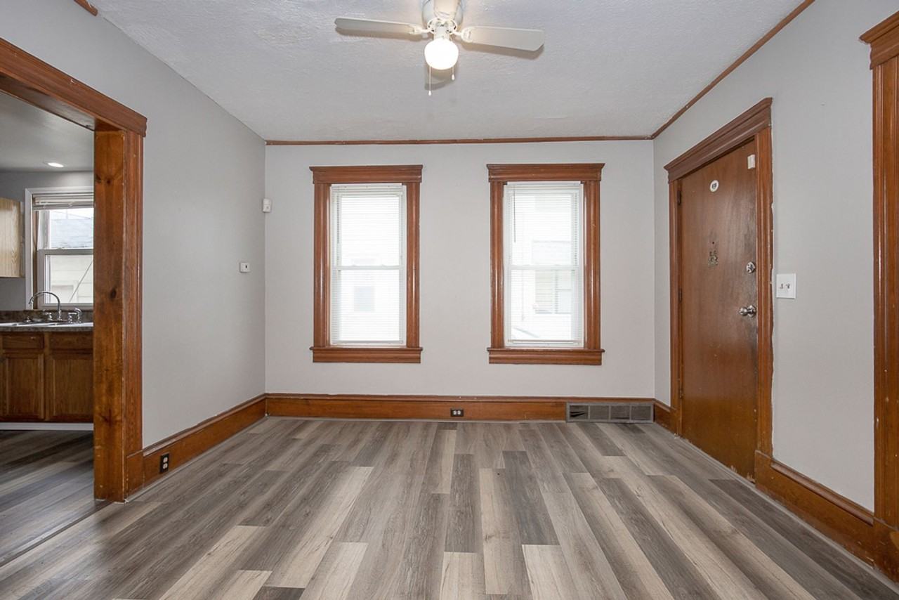 3116 W 30th St - Photo 3 of 26