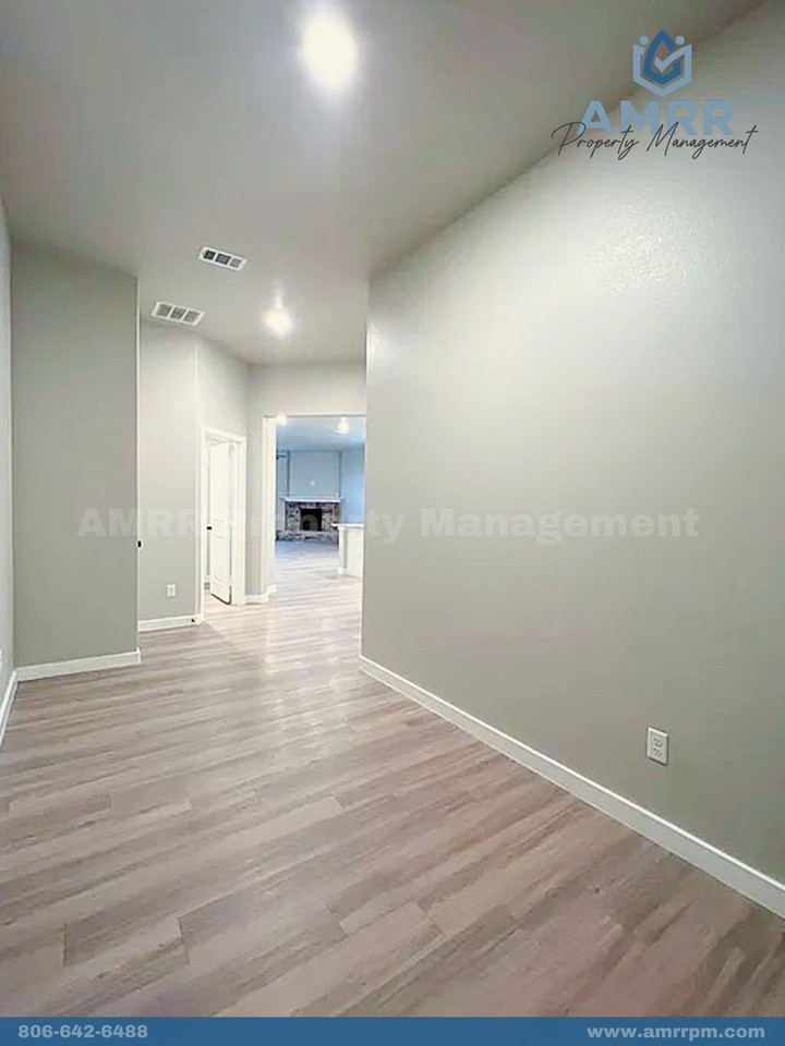 7318 E County Road 99 1/2 - Photo 5 of 18