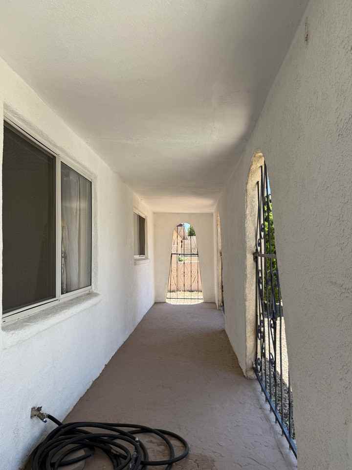 2834 Montclaire Dr Ne #NA - Photo 3 of 28