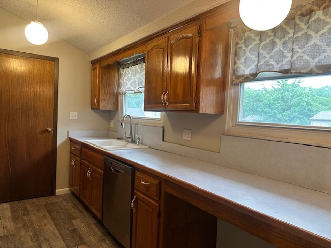 1035 Nw 70th Ct - Photo 3 of 22