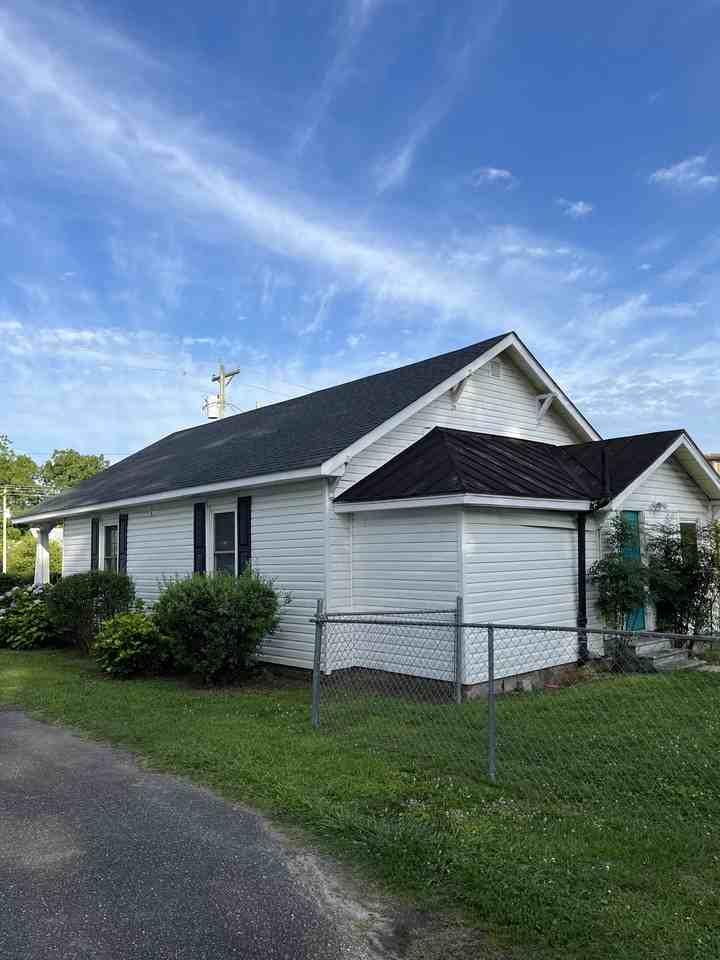 118 Sw Railroad St #118 - Photo 2 of 11