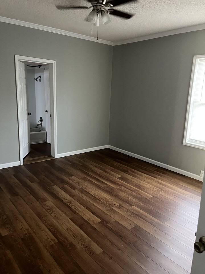 118 Sw Railroad St #118 - Photo 3 of 11