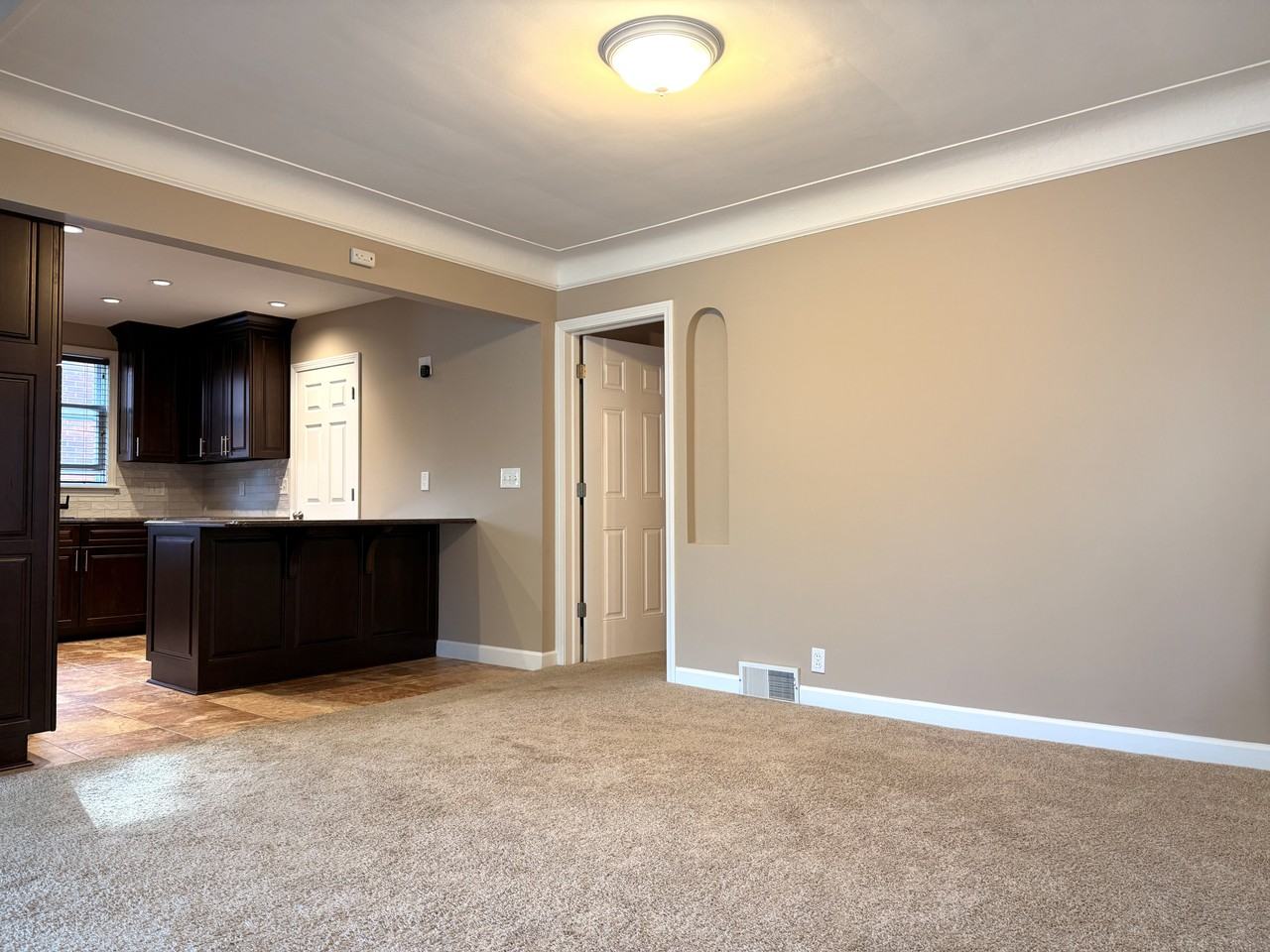 13537 Cedar Rd #1 - Photo 6 of 21