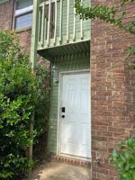 featured image of 1304 N Nashville Ave