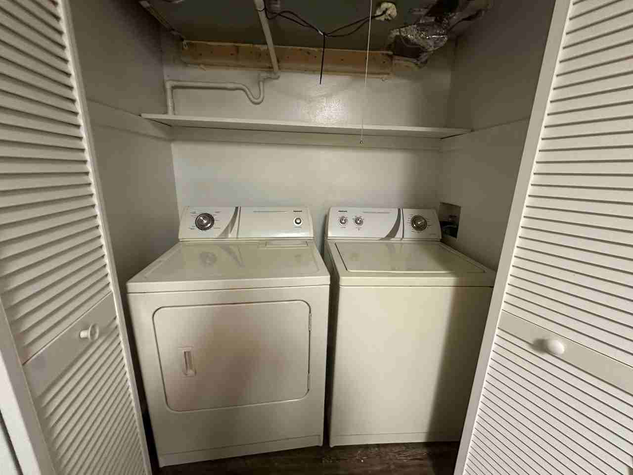 1304 N Nashville Ave - Photo 4 of 9