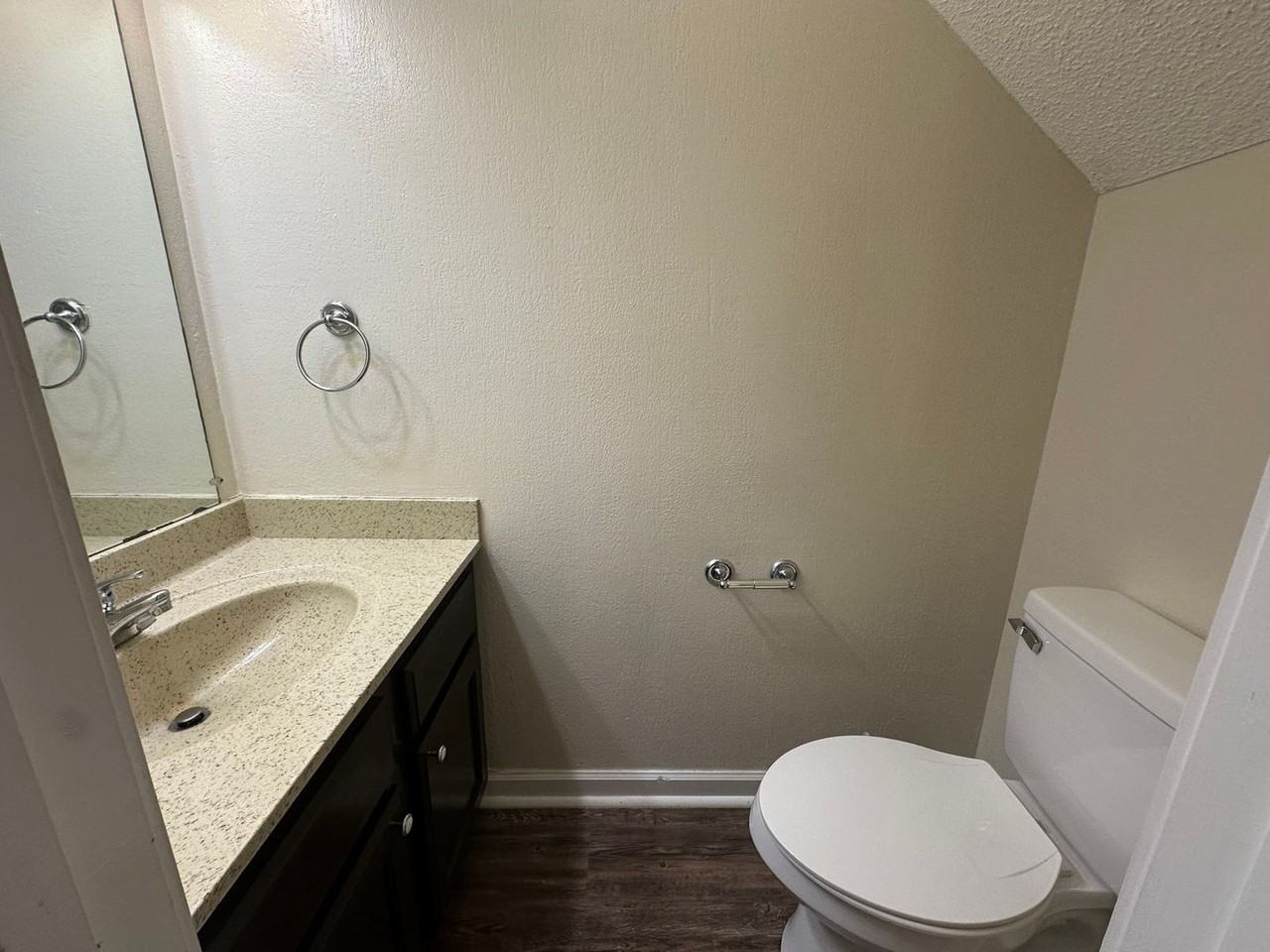 1304 N Nashville Ave - Photo 6 of 9