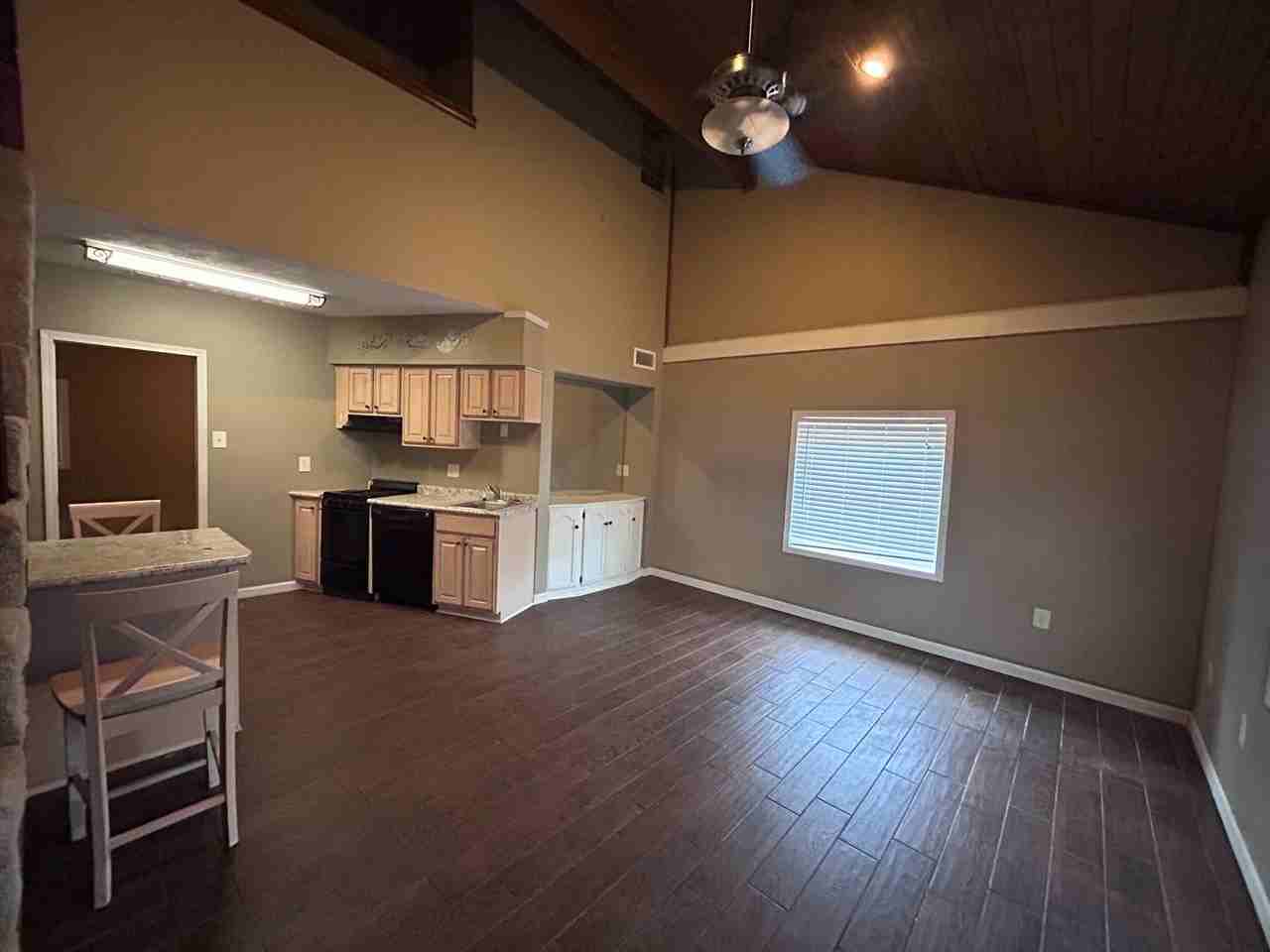 2519 Forest Home Rd - Photo 3 of 11