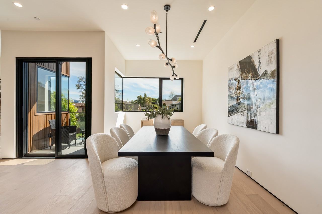 836 Waterloo St #NA - Photo 5 of 26