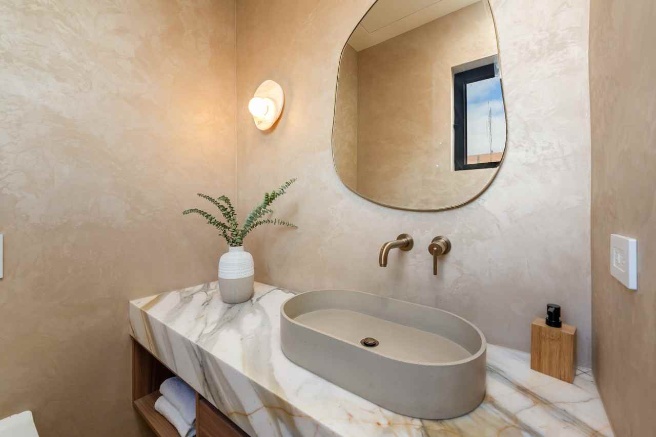 836 Waterloo St #NA - Photo 6 of 26