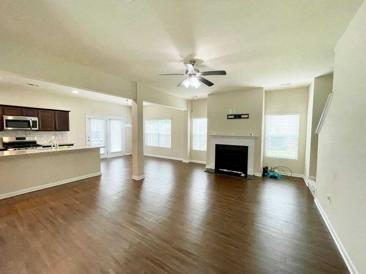 240 Bickley View Ct - Photo 2 of 16