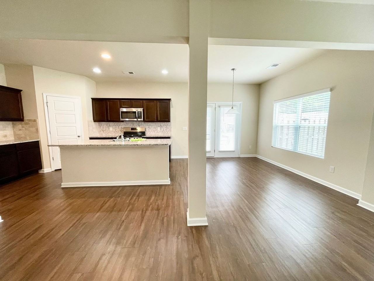 240 Bickley View Ct - Photo 3 of 16