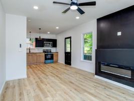 featured image of 910 Main St