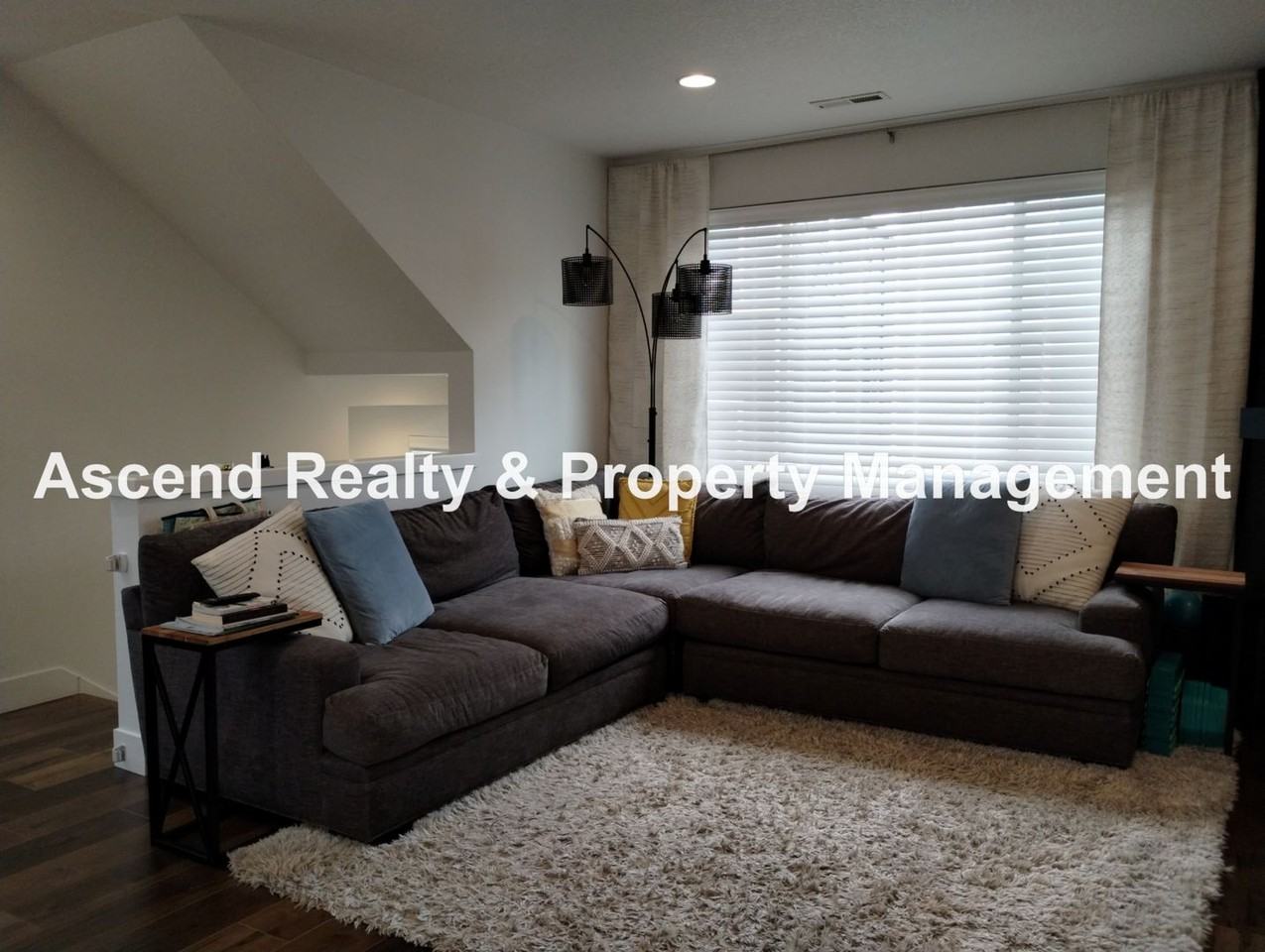 958 Sw Adrian Ter - Photo 6 of 28