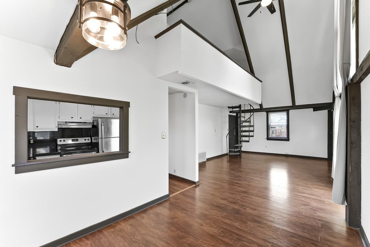 212 S Union St #3 - Photo 2 of 8