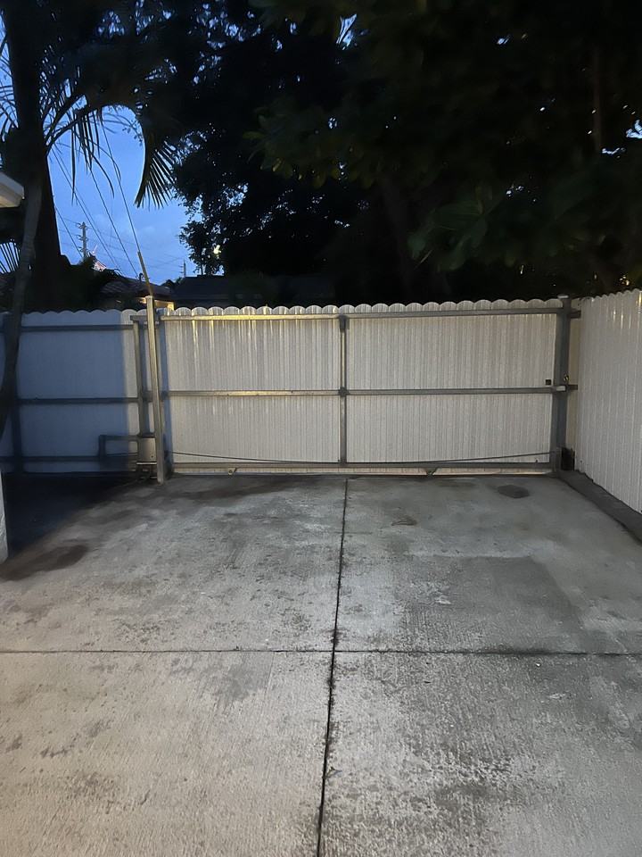 508 Sw 2nd Ave - Photo 3 of 21