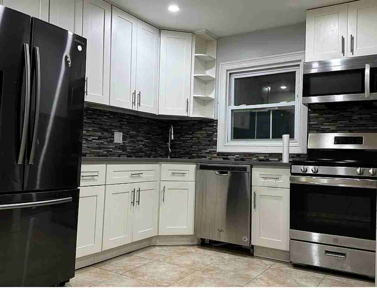 230-40 148th Avenue - Photo 2 of 3