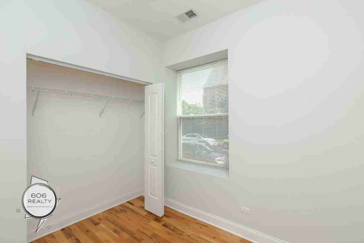 1501 N Talman Ave - Photo 3 of 4