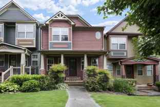 423 Royal Crescent Ln E - Photo 1 of 1
