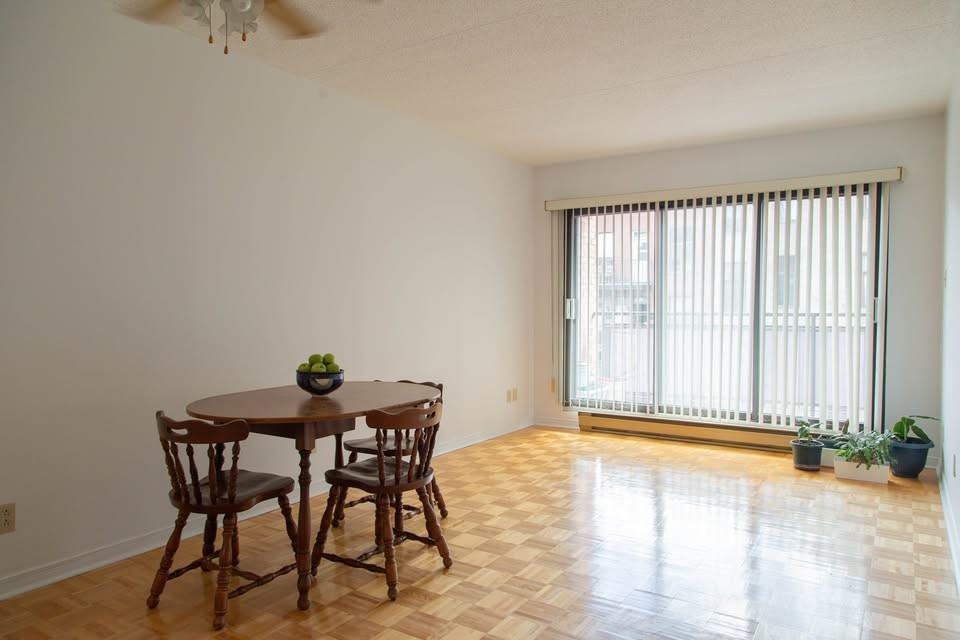 4455 Rue Saint-Urbain #203 - Photo 2 of 23