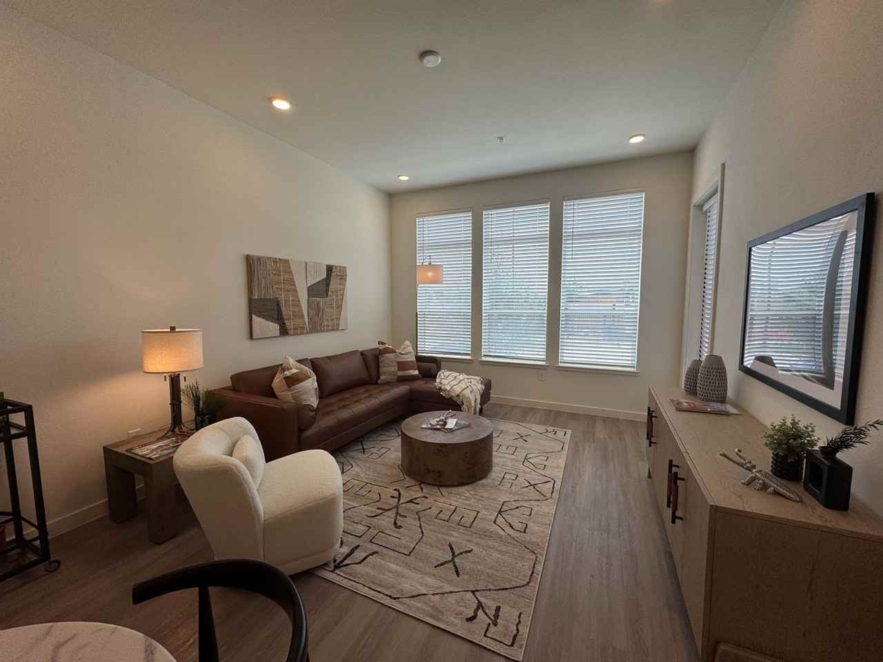 601 Stockyards Blvd #1211 - Photo 2 of 5