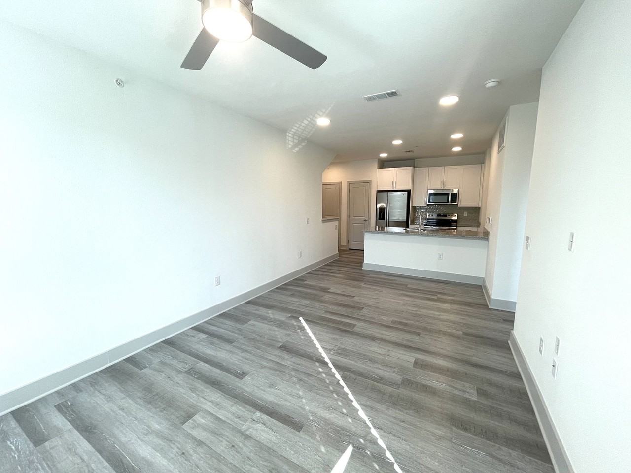 2601 N Austin Ave #10-111 - Photo 6 of 8