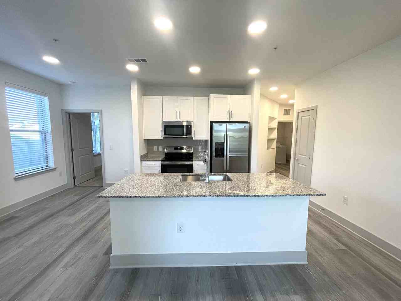 2601 N Austin Ave #10-110 - Photo 3 of 8