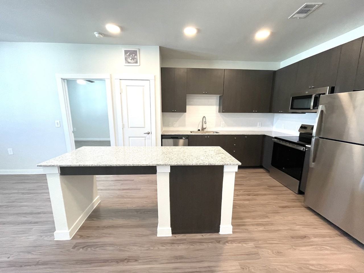 5901 County Road 277