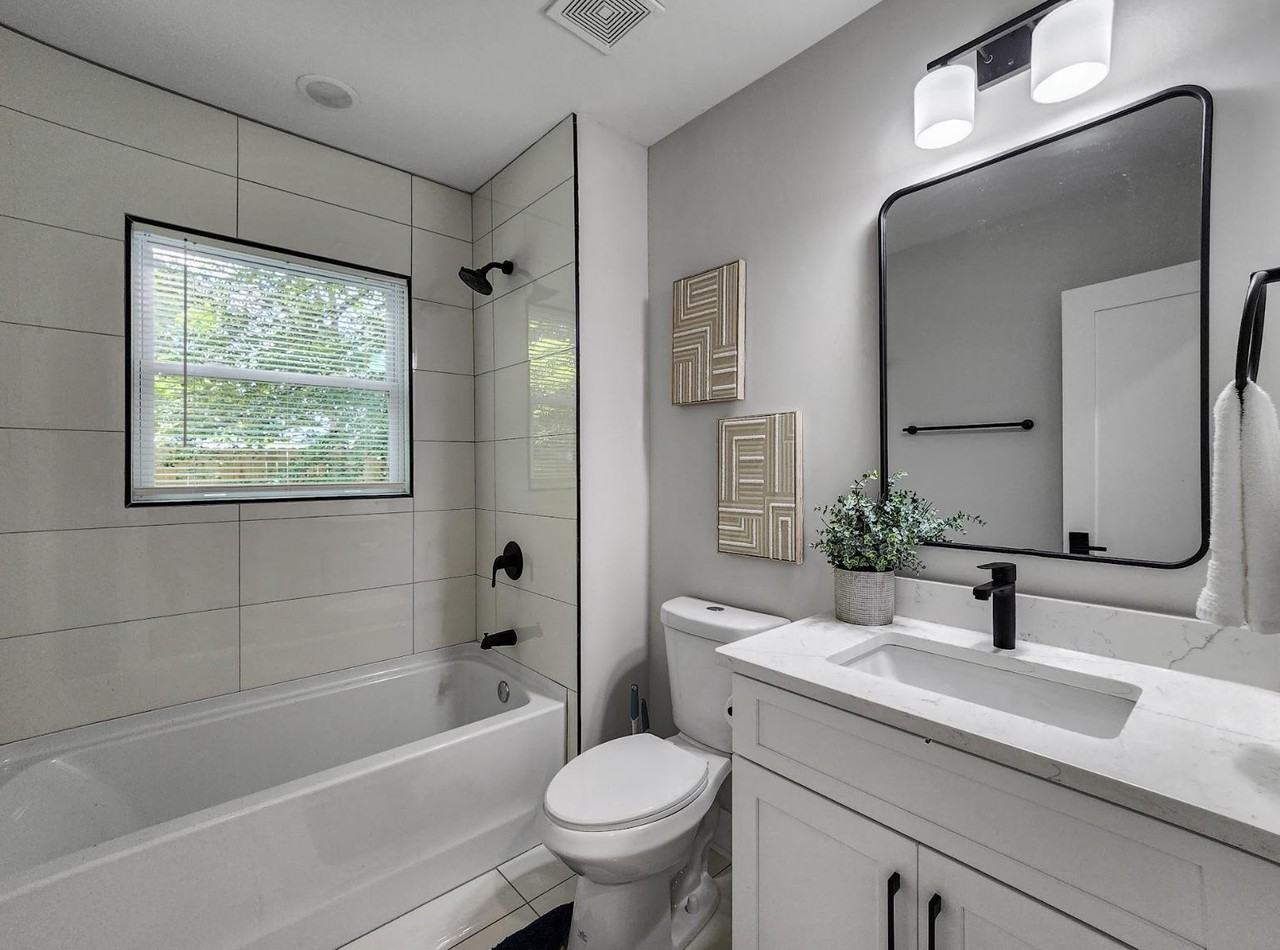 Cascade Rd Sw - Photo 2 of 7