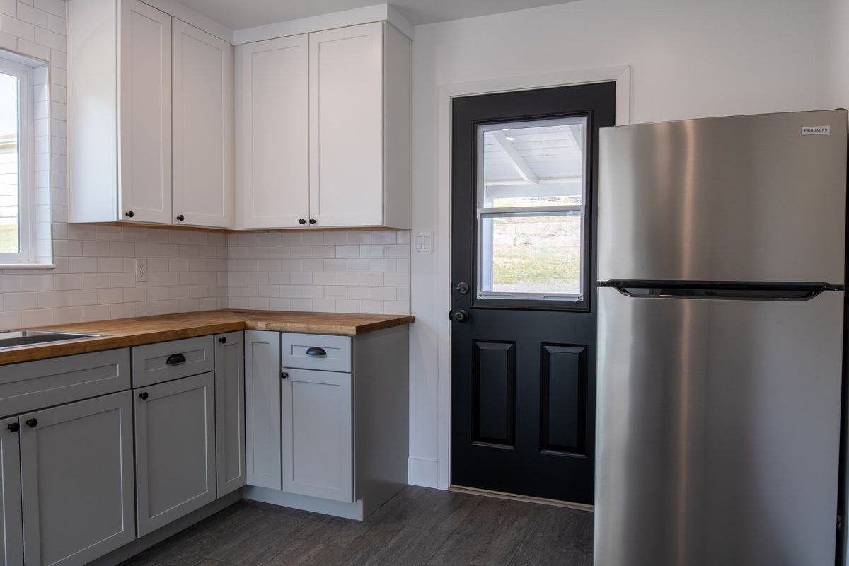 420 Broadway - Photo 2 of 25