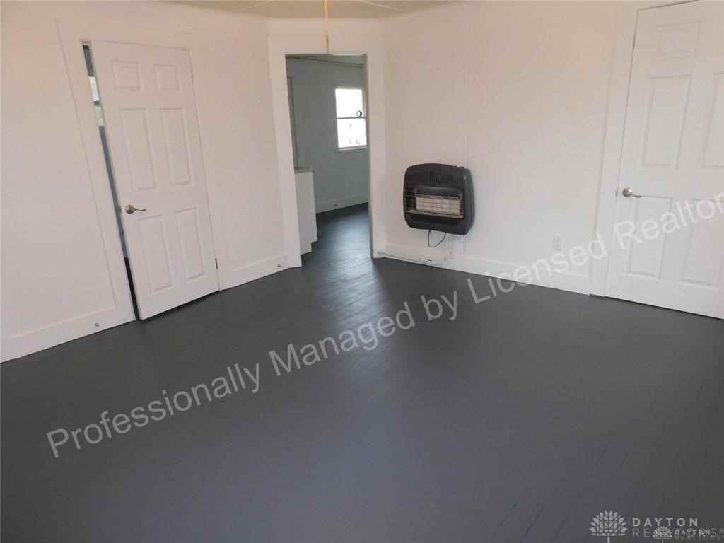 1170 Lagonda Ave - Photo 4 of 14