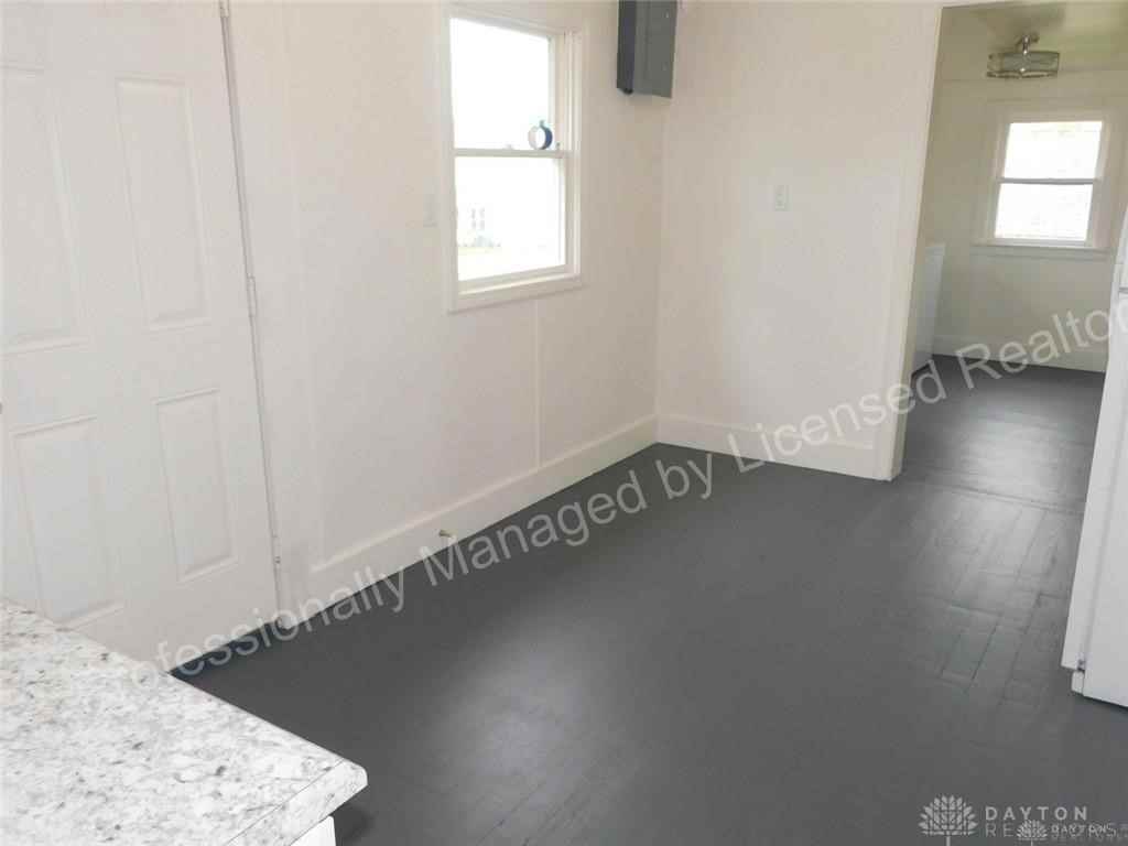 1170 Lagonda Ave - Photo 6 of 14