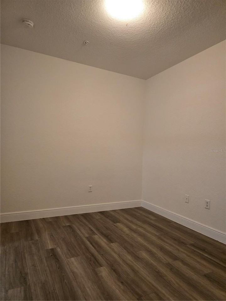 2525 San Tecla St - Photo 7 of 21