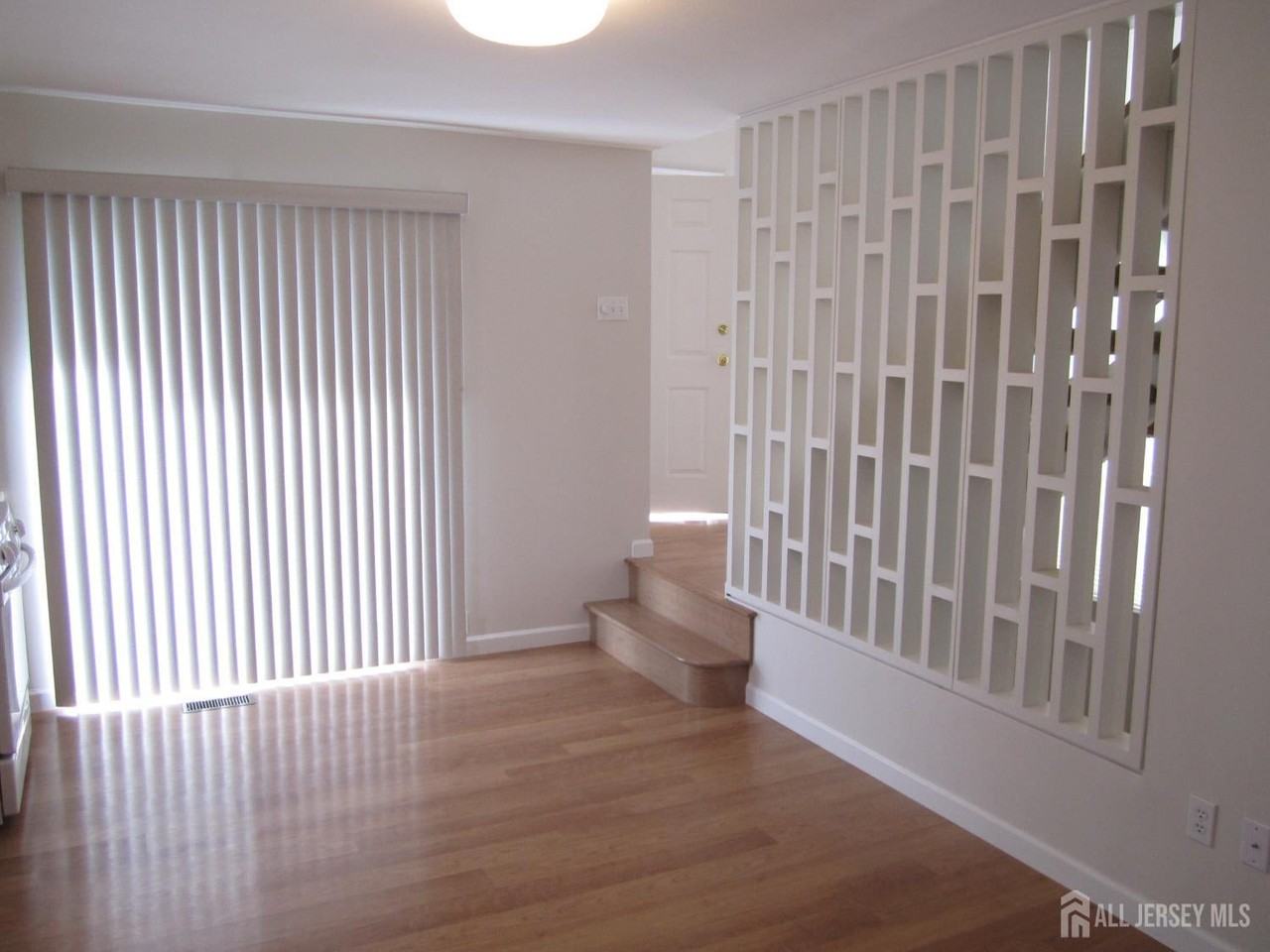 46 Ironwood Ct - Photo 4 of 20