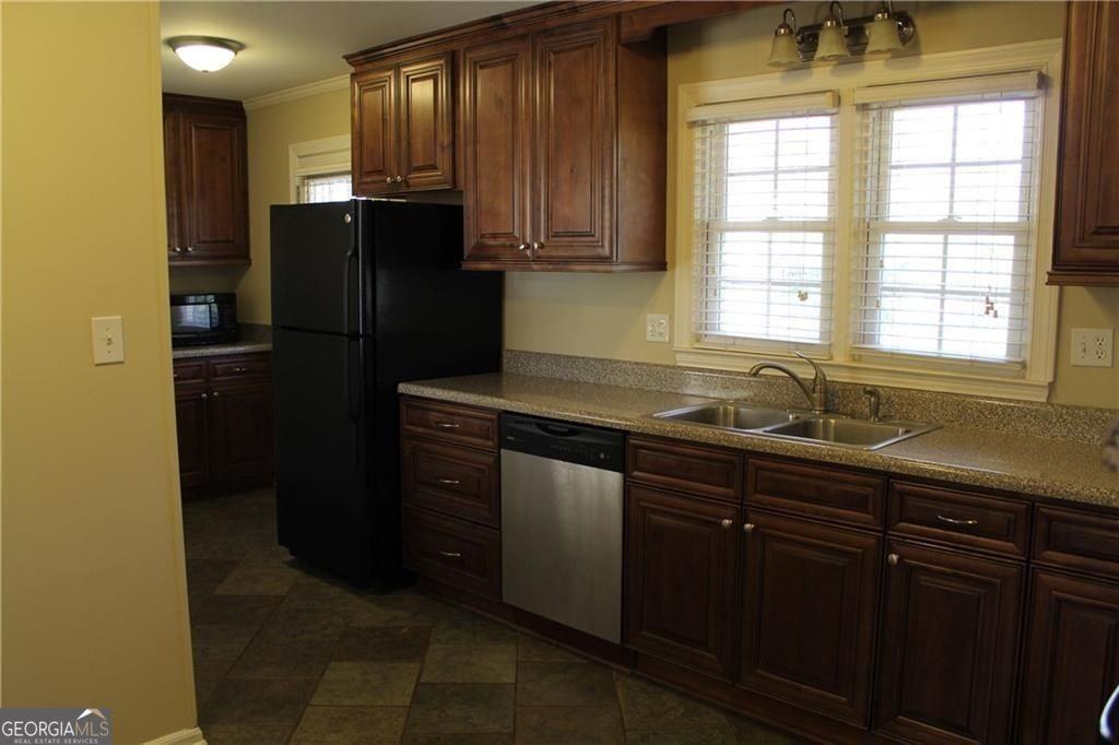 995 Melody Ln - Photo 6 of 24