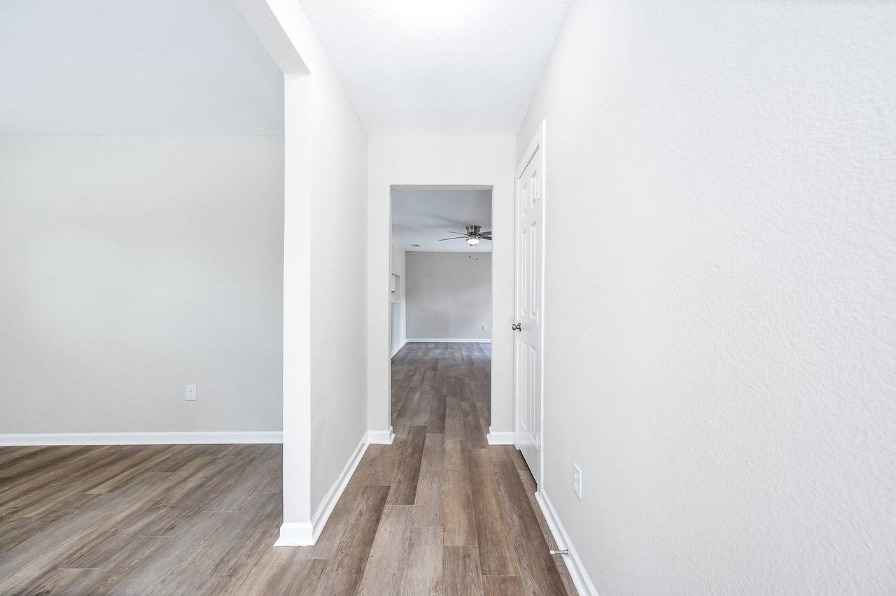 2105 Cedar St - Photo 6 of 28