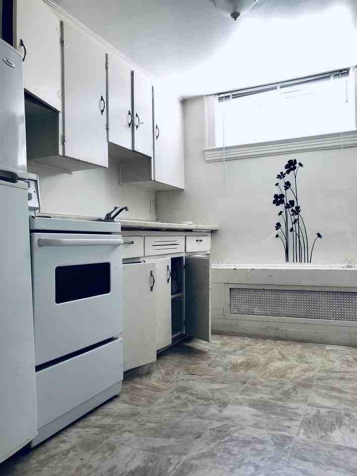 107 1-107 Kingsmount Boulevard #1 - Photo 5 of 9