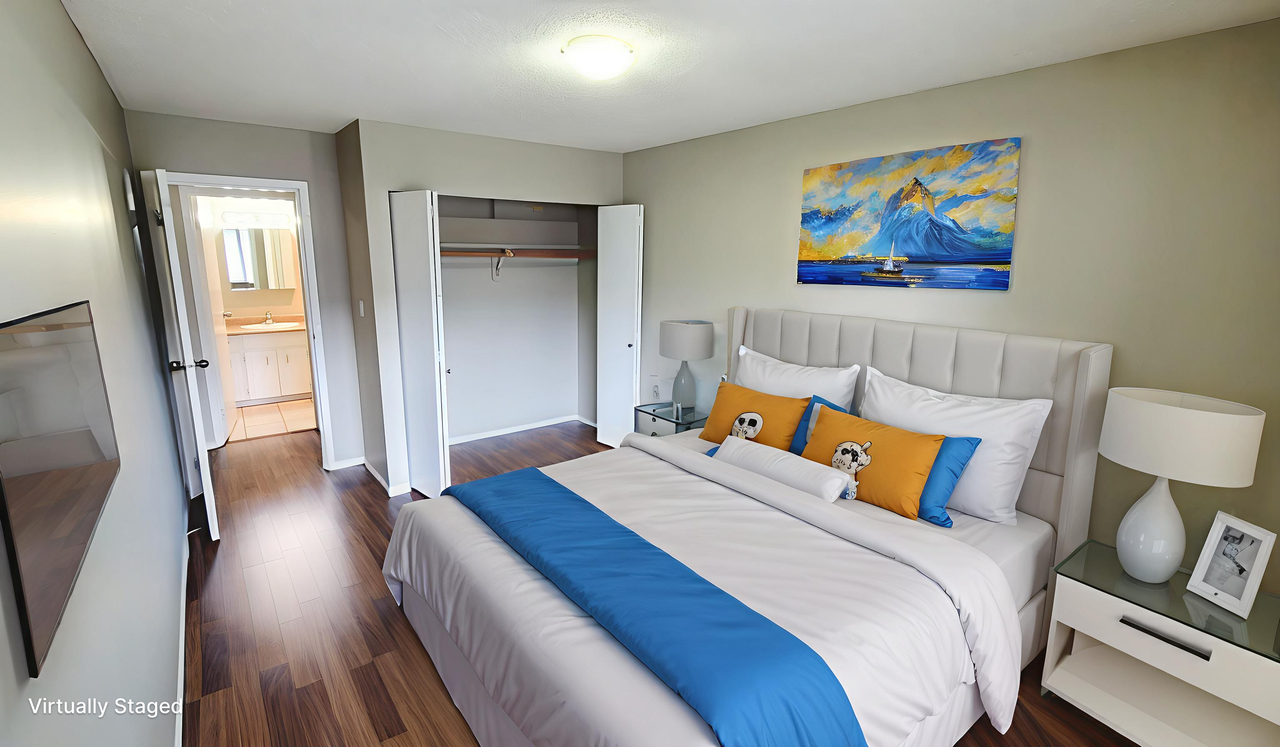 Dahlstrom Manor - Photo 3 of 15