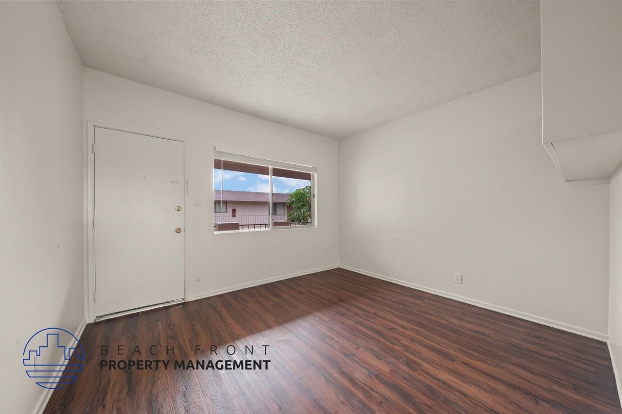 12233 Manor Dr. - Photo 6 of 17