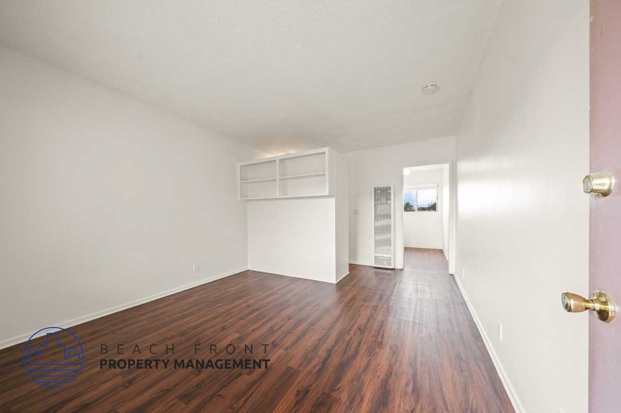 12233 Manor Dr. - Photo 7 of 17