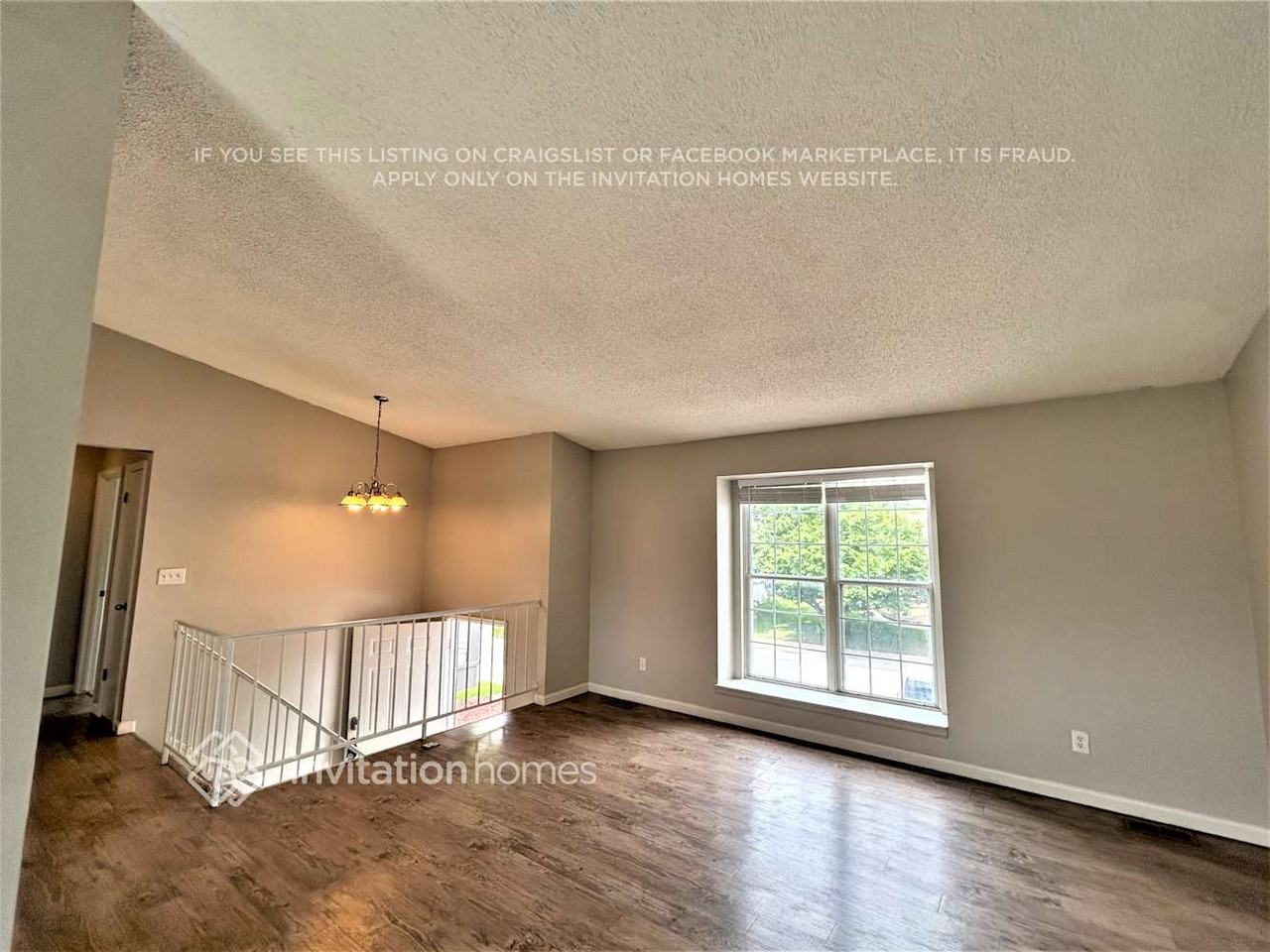 19652 E Eastman Ave - Photo 5 of 10