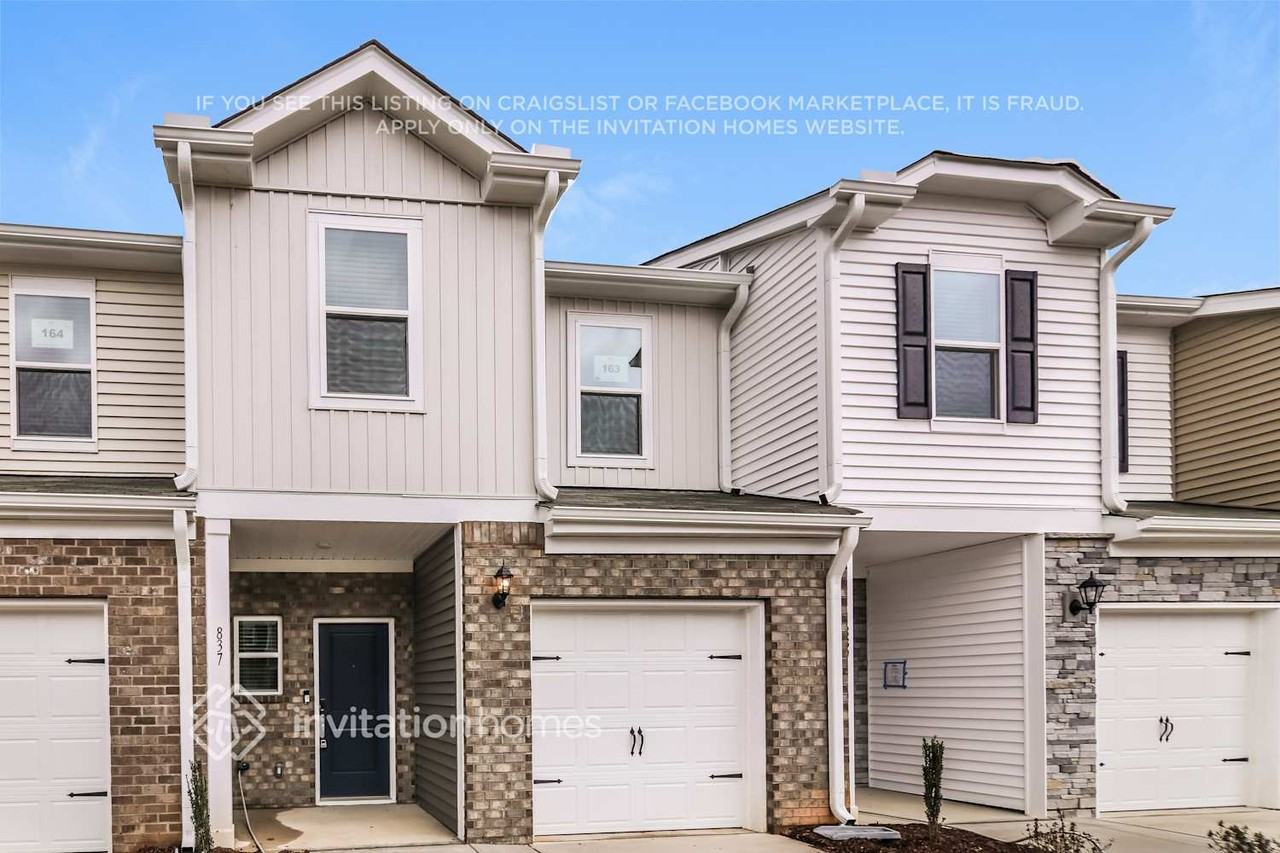 837 Holiday Park Ln - Photo 4 of 30