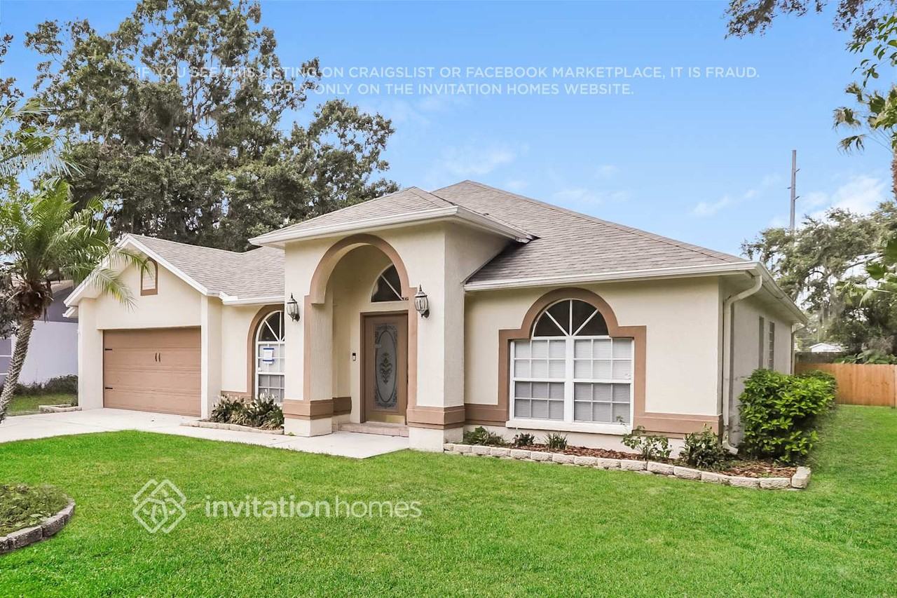 3421 Jade Ln - Photo 3 of 18