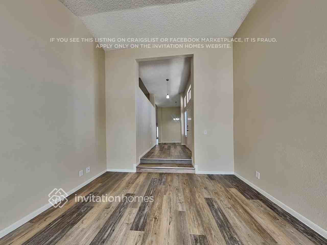 7368 Atwood Ave - Photo 4 of 27