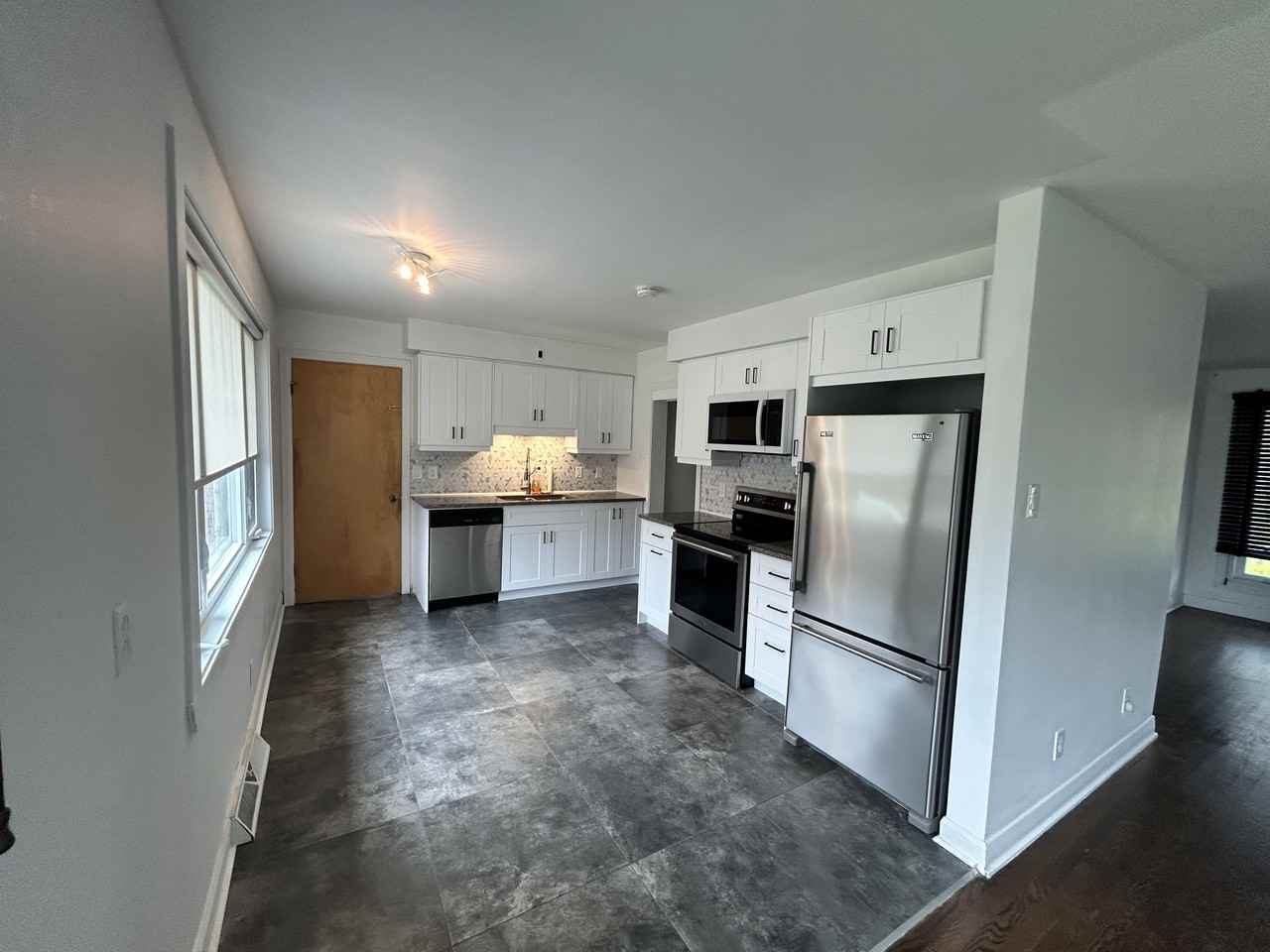 13242 Rue Sauriol - Photo 3 of 23