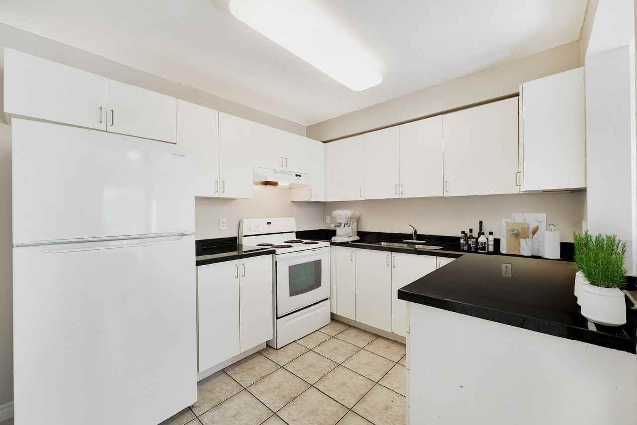 1 Beaufort Street - Photo 3 of 21