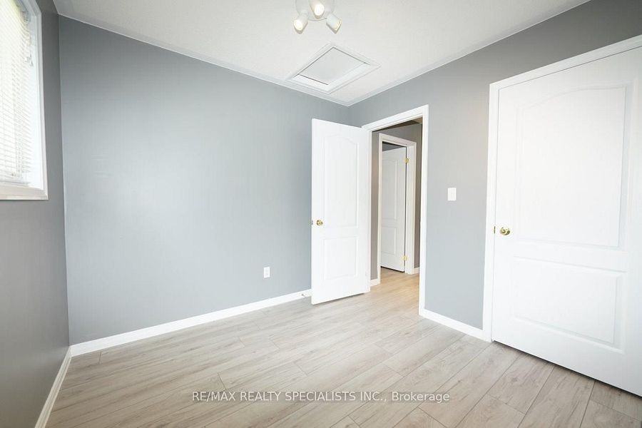 548 Falconridge Drive - Photo 3 of 12